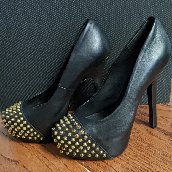 Steve Madden Bolddd Black Leather Platform  Pumps Gold Studs 8.5 - Picture 5 of 11